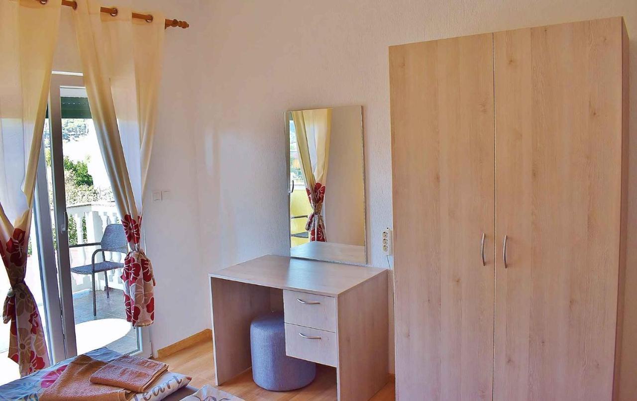 Apartment In Lopar/Insel Rab 17739 Exterior photo