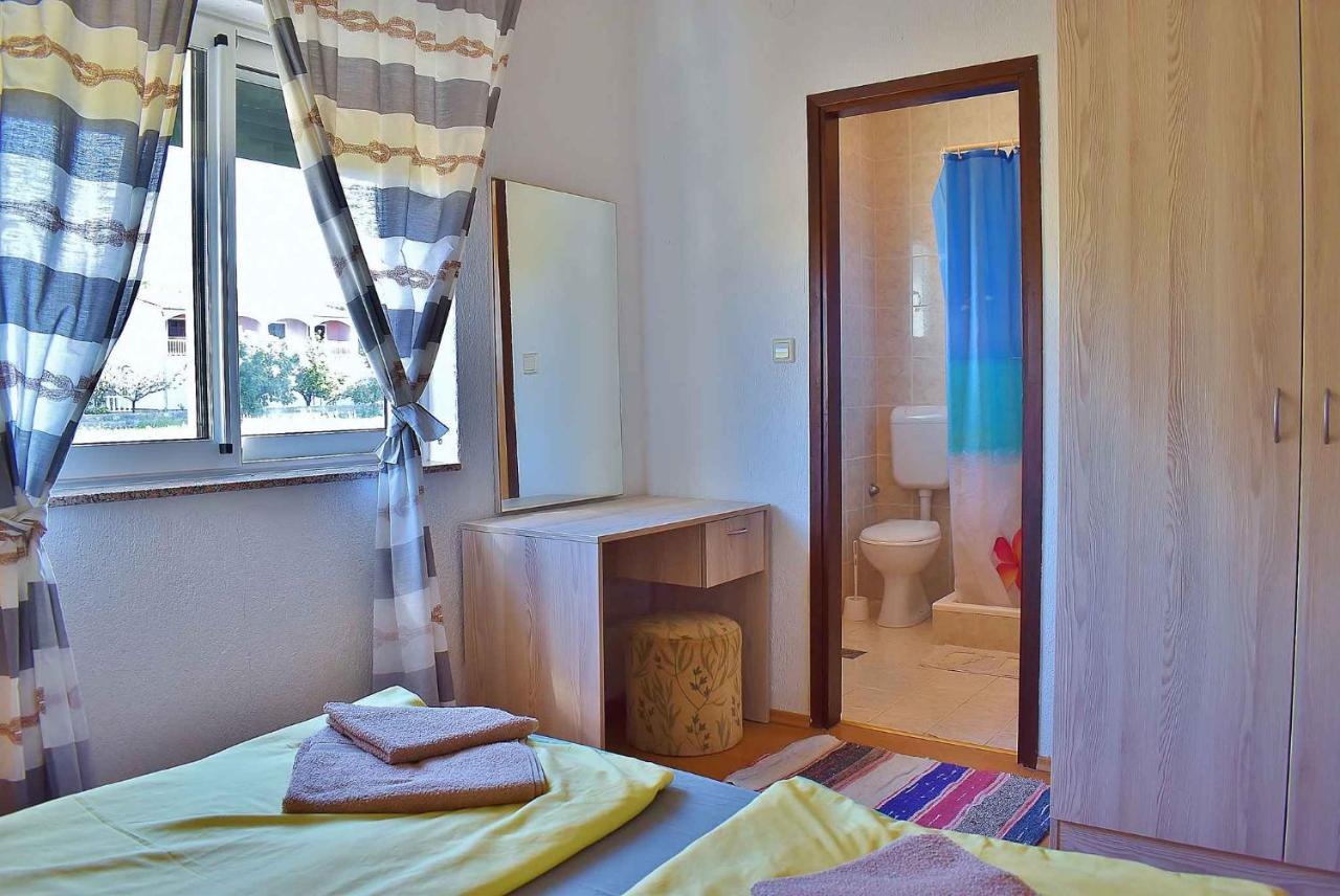 Apartment In Lopar/Insel Rab 17739 Exterior photo